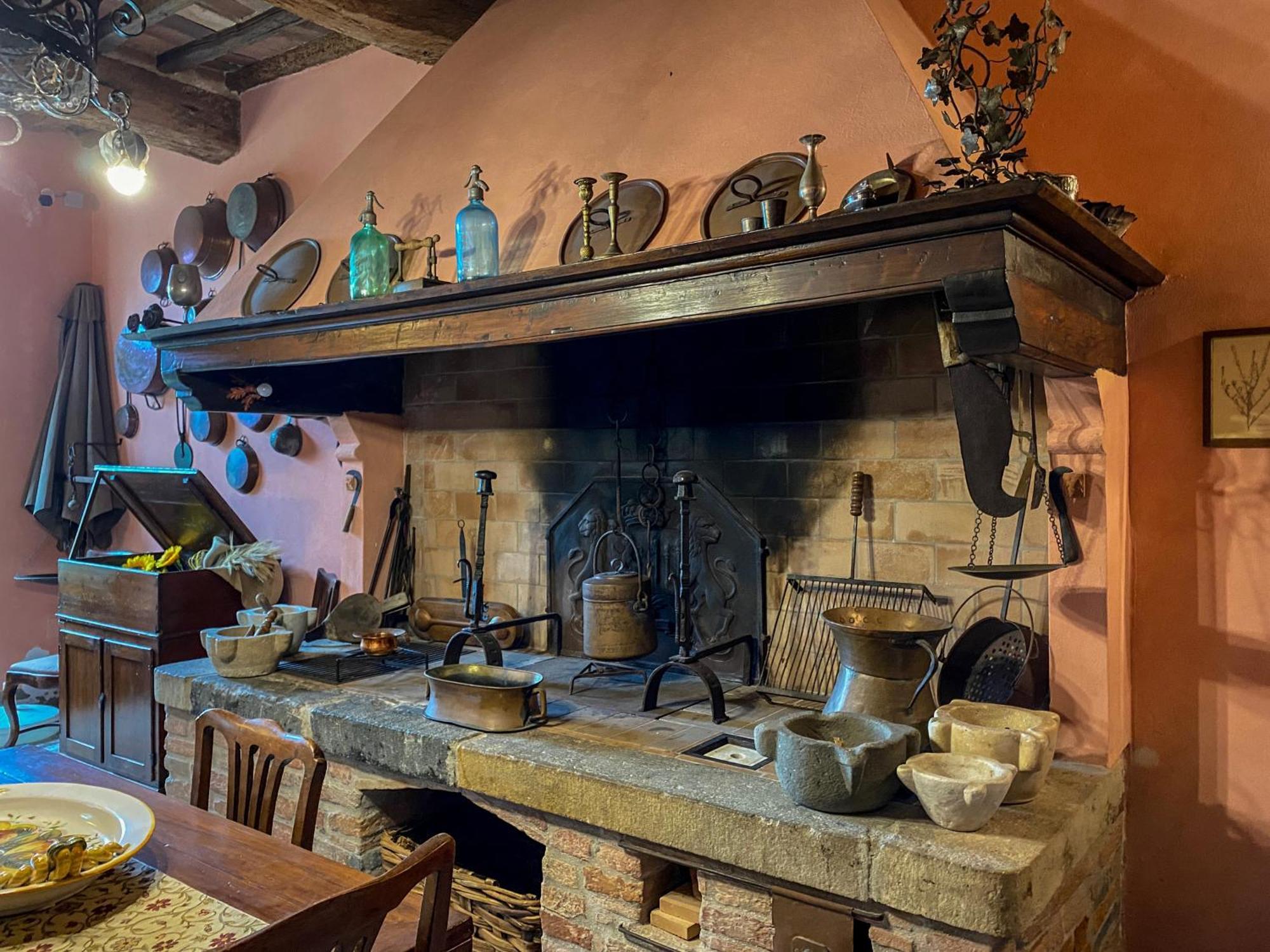 Bed and Breakfast Antica Dimora Leones Palaia Exterior foto