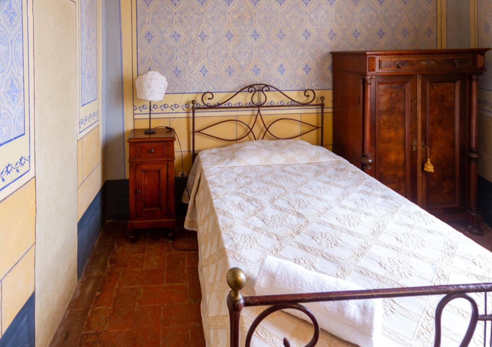 Bed and Breakfast Antica Dimora Leones Palaia Exterior foto