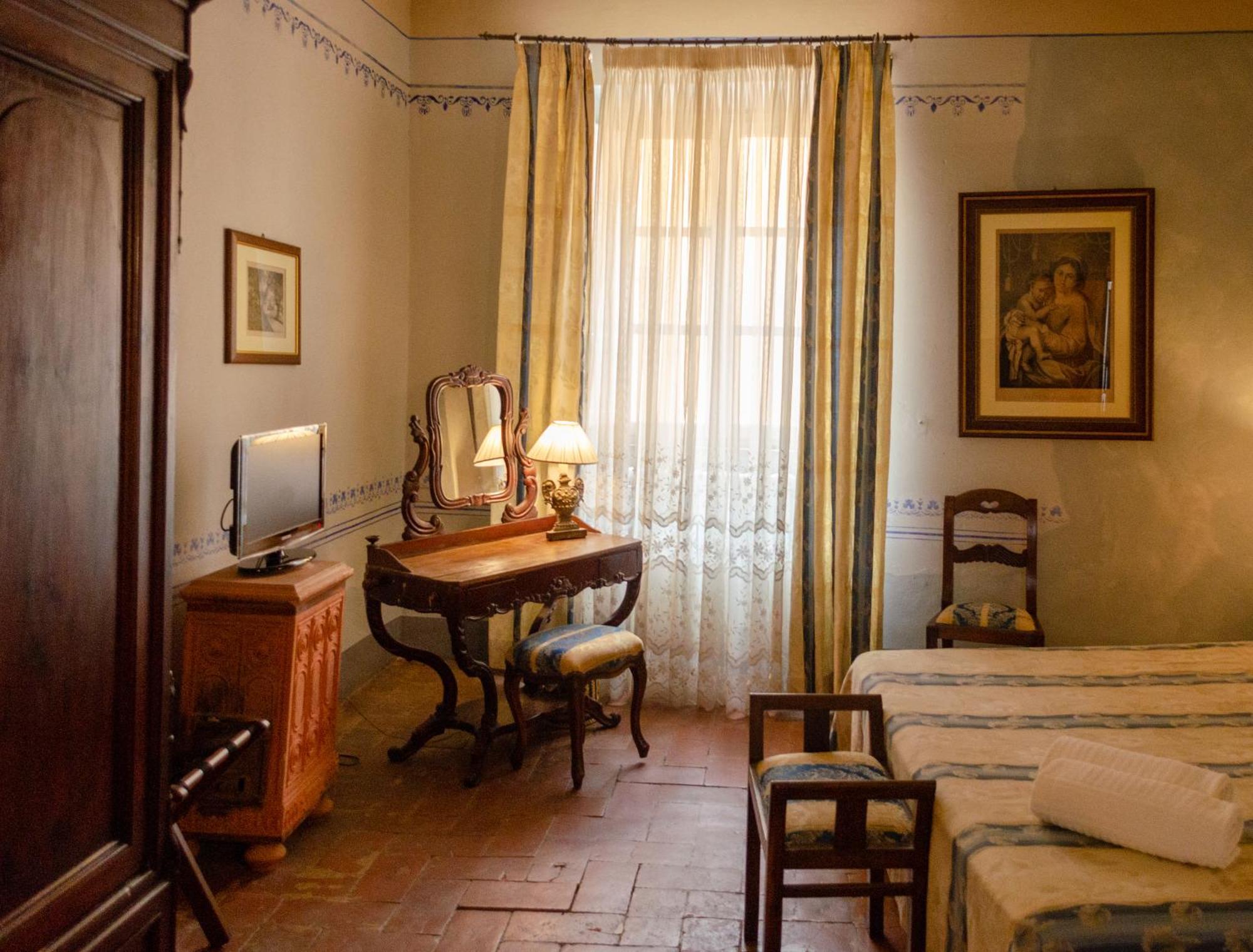 Bed and Breakfast Antica Dimora Leones Palaia Exterior foto